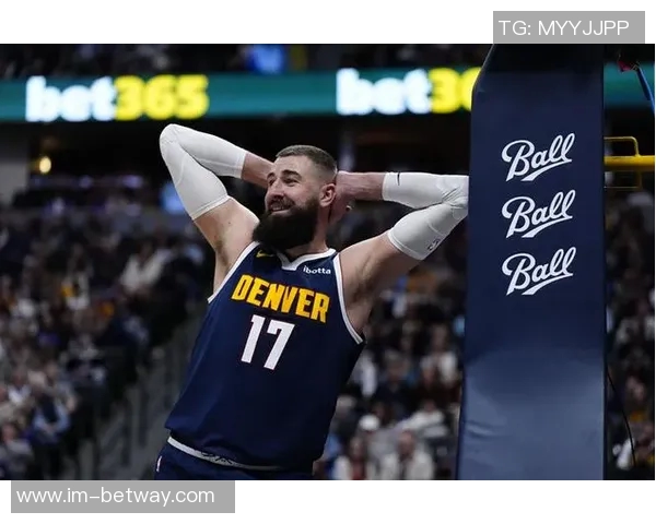 穆雷称赞瓦兰实力被低估认为其篮下表现稳定对抗能力强大